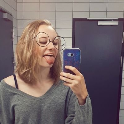 letsbernie's profile picture. 25 y/o || 📍Hnvr || Insta: letsbernie

inked || pierced