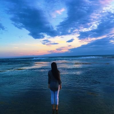 海外旅行計画中✈️海が好き❤️エメラルドグリーンの海が見みたい🌊大自然に癒されたい🌿海辺でカクテルを楽しみたい🍹朝日と夕日🌅真っ白な砂浜ではしゃぎたい🤸🏽♀️🌈オススメの海外ビーチ教えてください✨
