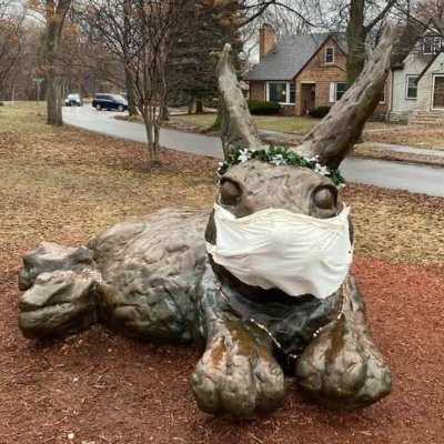 The Minneapolis Loneliness/Epidemic Working Group is a volunteer group of Minneapolis residents who are concerned about the growing damage to our mental health.