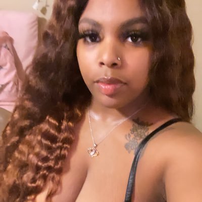 Pretty girl making Moves