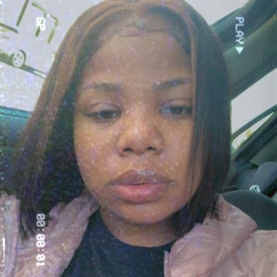 RezniRez's profile picture. 