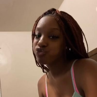Heeyy Lurking Ass Hoe 💅🏽 heavy on the pretty 😍🤩
