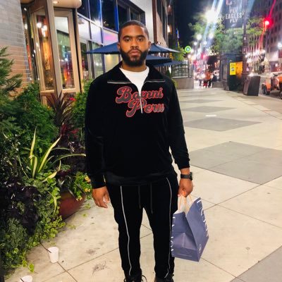 EazyKease's profile picture. 