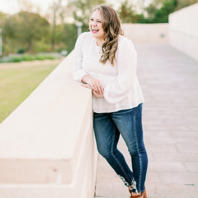 Brazos County Photographer & your new BFF! TAMU ‘20•Lover of Jesus, adventure, and smiles! DM for inquiries & let’s capture your memories!!