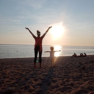 J'aime mon équilibre instable, entre la folie et la sagesse, car ça me rend sacrément vraie...