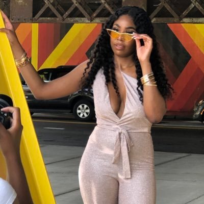 Always dress up so your never underdressed✨
