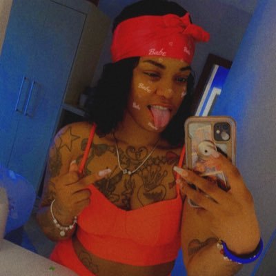 Sexy lil bihh ❤️ just scrolling seeing what the hype about 😏