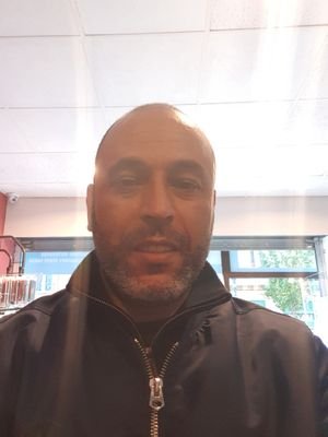 Elaroui1's profile picture. 