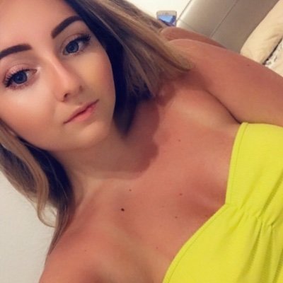 Eva_6823's profile picture. 