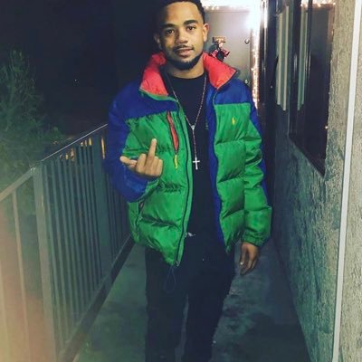 Real nigga from the Zone 🦍 #FBA Long live all my niggas 🙏🏽