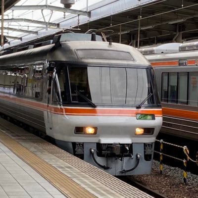 鉄道が大好きすぎる人です。気軽にフォローしてください。鉄道が大好きな方とつながれたら嬉しいです。※本アカウントに投稿される写真がリアルタイムのものであることは稀です。