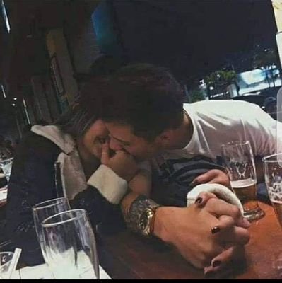 - ﺎلله يعوضننُا على كلشُي كـإن .
- لنننننَا خإطر فيھُ ! ومَاحصل :( .
: قُ #ŃigHt 📃♡♡ !ُ .
