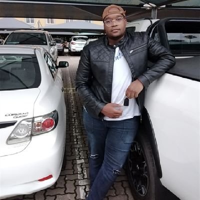 An entire Xhosa from Ciskei 🤞
South African in good standing 😎
Dark horse 🏹