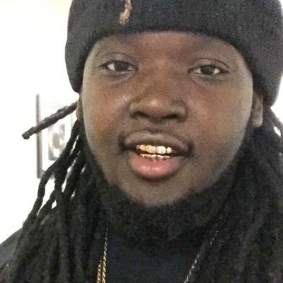Singer/songwriter. For Booking escomojim@yahoo.com PaperChaser