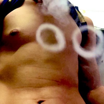 hihimahao's profile picture. 不喜瘦，不喜熊，中等身材最好，168/70/31/不分