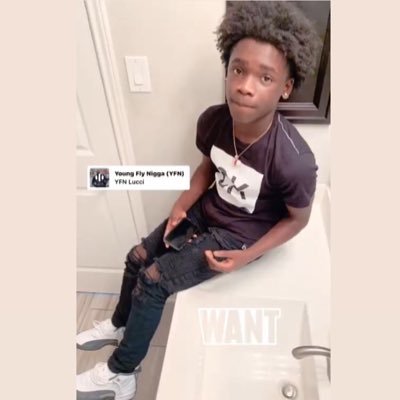 playaamadequez1's profile picture. I react with no reaction , I sit back & play my part !🤧