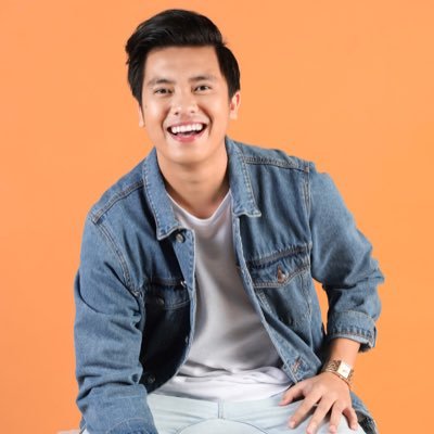 Kimpoy is currently in: MNL, PH | Followers of Kimpoy Feliciano since 2012! Join our official FB Group here https://t.co/M7Oiy0CeEv…