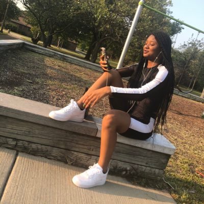 They just envy me🤷🏽♀️😘.! Add my ig @theyenvy__nayah ..... always on someone’s mind💯🥰