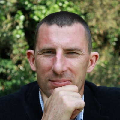 Linguist (German & French) @itia_ireland | Communications Officer @edu_equal | Author https://t.co/9dINse89GA