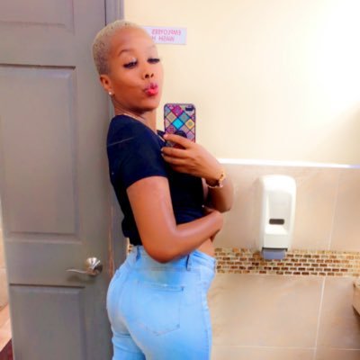 32....Aries♈️♈️♈️....south side CHI-TOWN...mother of a beautiful daughter