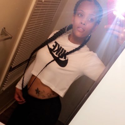 U livee too die it seems like , soo ima live it up everyday like its my last (: