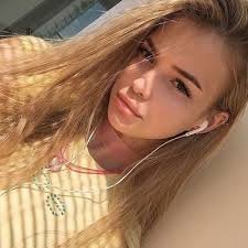 chloeth38446877's profile picture. am new here