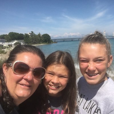 NRaethz's profile picture. “Open your eyes to the beauty around you, open your mind to the wonders of life, open your heart to those that love you, and always be true to yourself.” -Maya