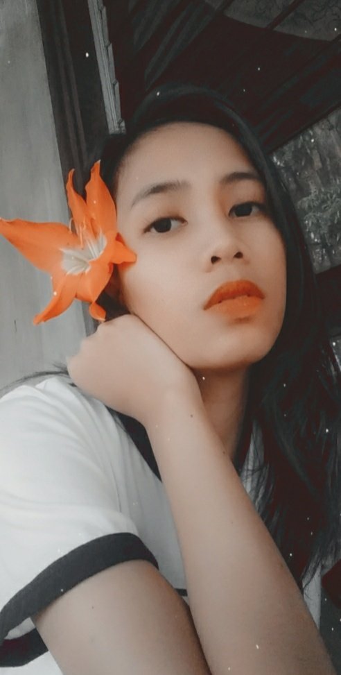 DaniellaCanlas1's profile picture. music heals me every time