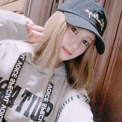 愛 Ai お母さんにスリッパ頼んだ結果 みんな笑ってくるし お母さんいわく うちが2日に1回 階段でこけよったけん 滑り止め付きの母の優しさらしい センスの塊 トイレの清掃員 母の優しさ 愛 Ai お母さんにスリッパ頼んだ結果 みんな笑ってくるし お母さんいわく うちが2日に1回 階段でこけよったけん 滑り止め付きの母の優しさらしい センスの塊 トイレの清掃員 母の優しさ
