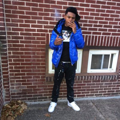 TMG💚🔫💪🏾 Fb: pressure twomukh Ig: pressure_rollaxk SoundCloud: PressureTMG252
