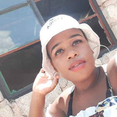 Nelisiw57501928's profile picture. 