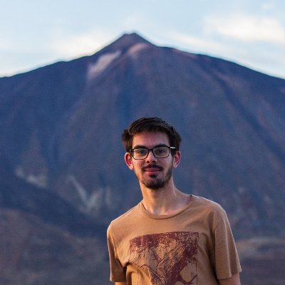 Fotògraf aficionat i intent d'astrofísic respectable. Fent coses d'exoplanetes per Tenerife.
ExoAstròleg 🧙‍♂️

Pensa com un protó, sigues positiu!