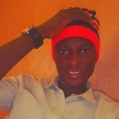 proudly Muslim🕋🌄⛲Always fall in love💚💚💋💋💘💘Sarautace GÀDON gidanmu,computer is my profession💻🖥️🖨️Prayer is my weapon🤲🤲I hate nonsense.finish