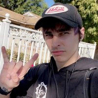 alex ♡ (@daddyc0lbs) 's Twitter Profile