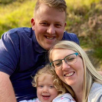 👰🏼@jennybarnes5 👧🏼 Annabella Margaret Lucas 🐶 Bobby 🏡 Yorkshire