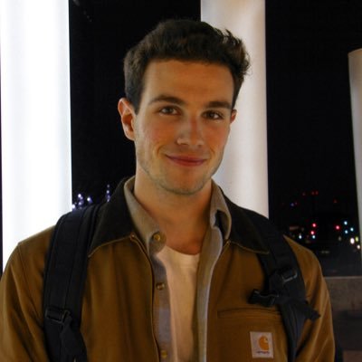 V_deSaintPierre's profile picture. Digital Project Manager Assistant at @LVMH & Student in Digital Communication and Social Media at @IIMparis