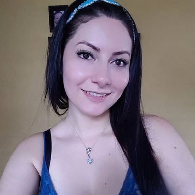 LeeNayele's profile picture. I'm a very active person; I don't like people lying on the sofa watching TV all the day round. But relaxation has nothing in common with lazybones. I'm cool 💋