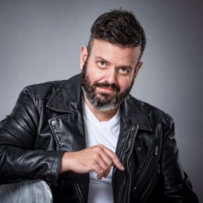Pianista, director, autor, creativo. Rent el musical. Carmina Burana (La fura). Academia AAEE. Sanchista y cada dia más