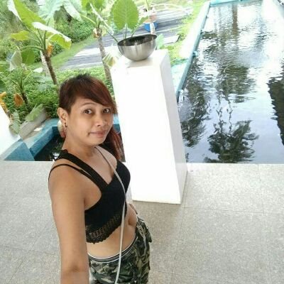 MJDRNLD's profile picture. mapagmahal na ina at sa pamilya