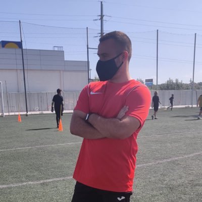 Estudiante de Ciencias de la actividad física y el deporte en UB / @BarcaAcademy Coach