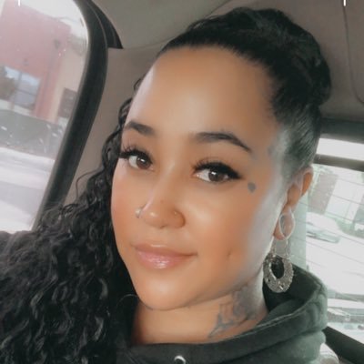 Blessed mama of two 🤱🏽 Weight loss journey in progress 27 pounds down💃🏽