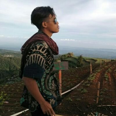 altfghrmlna1's profile picture. simple
gamoribet