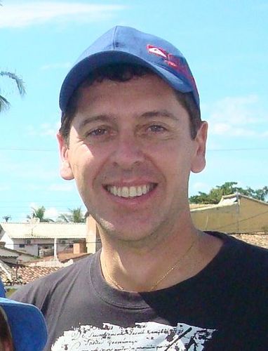 flaviodropa's profile picture. Escritor, professor, advogado, espiritualista. Acredito que as palavras podem mudar o mundo, só depende do sentido que nós damos a elas. Seja bem-vindo (a)!