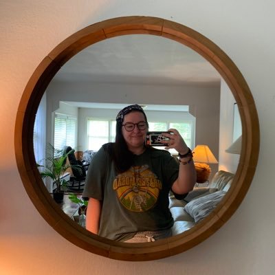 DeannaWeldon's profile picture. send it or get sent | (she/her)