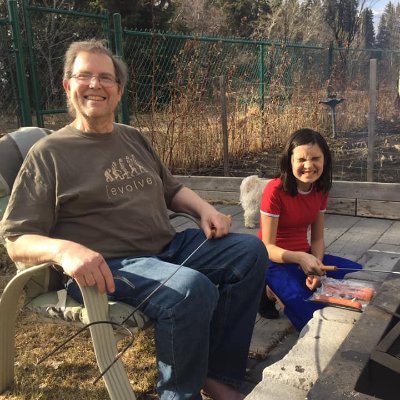 Geoscientist. (Retired) Forty four years in the Oil Patch. Chess player and all around good guy. Happy Grandpa to some ten little minions. I like science.