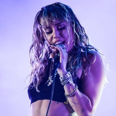 ultr4blu3's profile picture. 100% gluten free