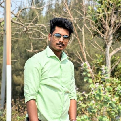 😉U will find a boy better than me but U don’t find boy like me😃
💪Gym lvr
👉Royal entry on 25th Sept🎂
👉Love to life njoy with best buddies👬
😍 love➡🏍🚘🎧