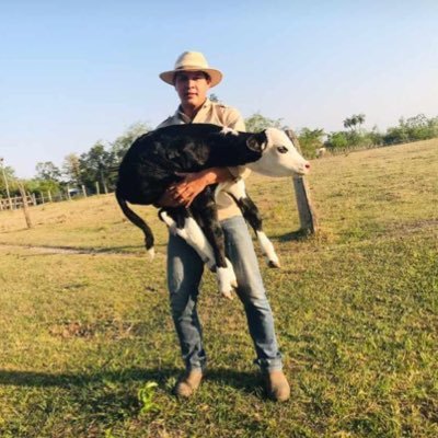 Franjeado desde la cuna hasta el cajon🤞🏻 Amante de la vida del campo🌱Creyente 🙏🏻Fútbol⚽️RF🎾Instagram:eliasarmoa8