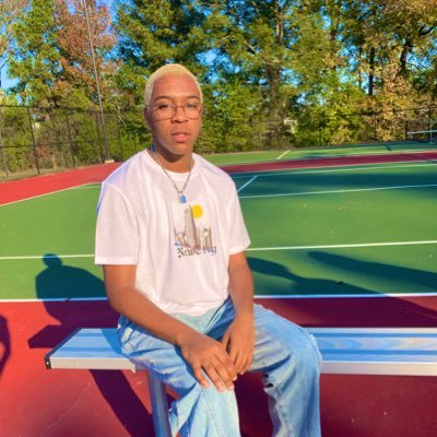 amosc : @vibesw.keston
fmoig : @__jermond
17 | The Flyest 🦋 | Libra