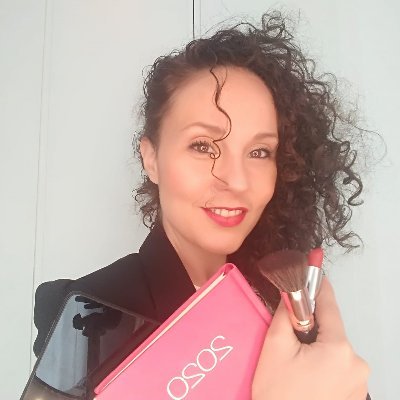 Zone Manager en Avon. Contáctame y emprende hoy tu negocio digital en Avon.